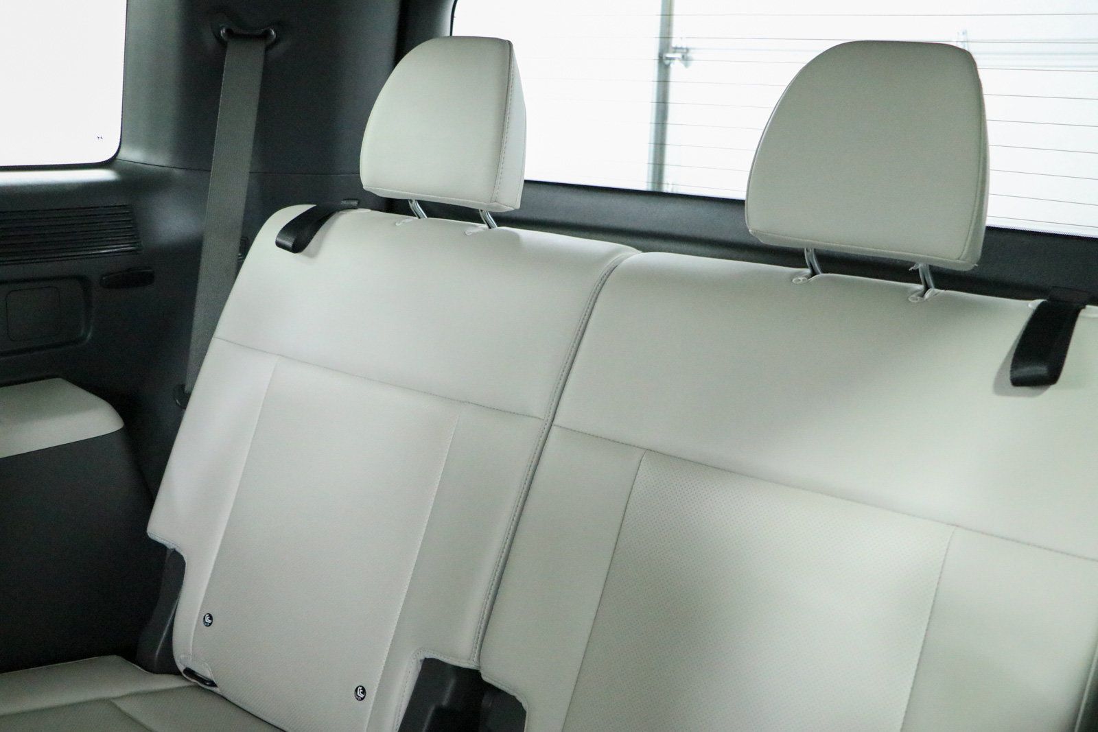 Used 2025 Hyundai Santa Fe SEL FWD image 19