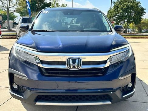 Used 2022 Honda Pilot Touring image 2