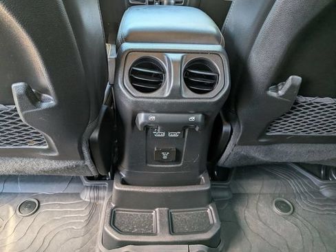 Used 2024 Jeep Wrangler Unlimited Sahara w/ Technology Group AWD/4WD image 13