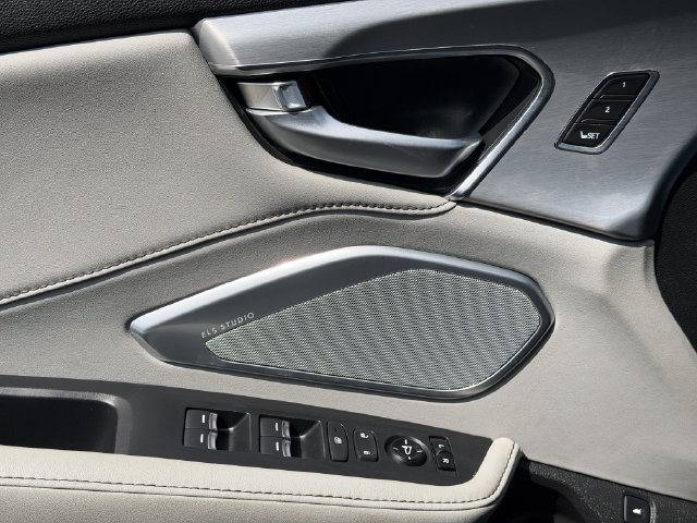 Used 2022 Acura RDX w/ Technology Package FWD image 22