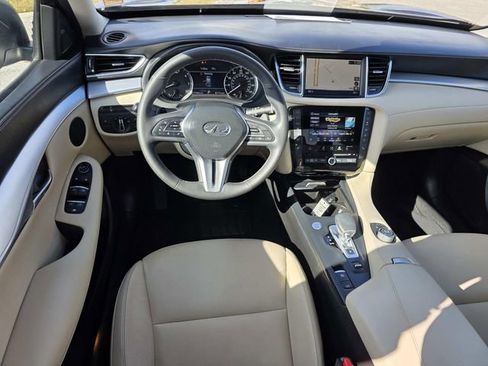 Used 2020 INFINITI QX50 Luxe w/ Navigation Package image 6