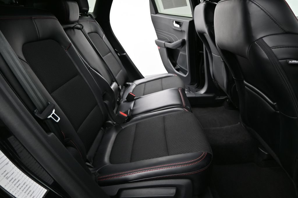 Used 2025 Ford Escape ST-Line FWD image 9