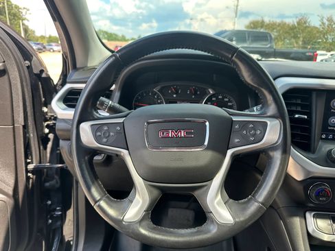 Used 2021 GMC Acadia SLT FWD image 25