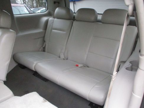 Used 2008 Chrysler Aspen Limited image 17