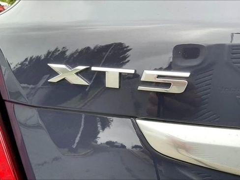 Used 2025 Cadillac XT5 Premium Luxury image 27
