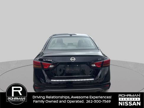 Used 2020 Nissan Altima 2.5 SR FWD image 4