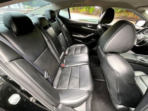 Used 2021 Nissan Maxima 3.5 SV w/ Floor Mat Group FWD image 24