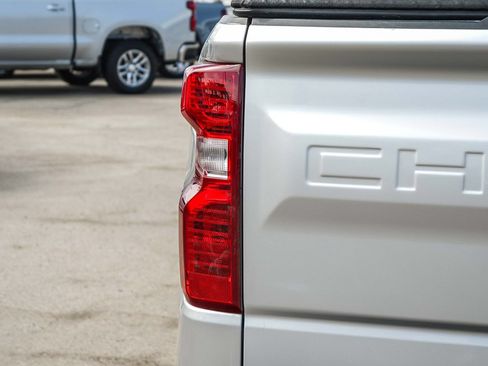 Used 2021 Chevrolet Silverado 1500 LT w/ Z71 Off-Road Package AWD/4WD image 7