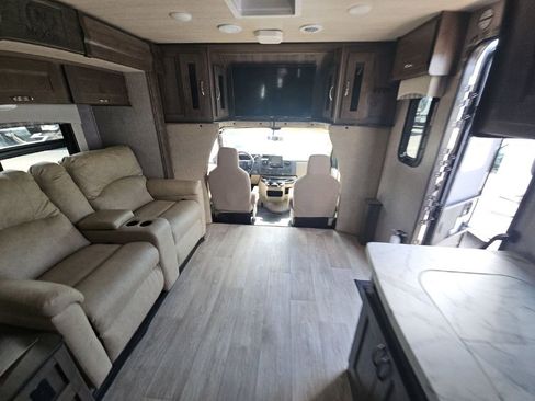 Used 2022 Ford E-450 and Econoline 450 Super Duty w/ Motorhome Prep Package image 6