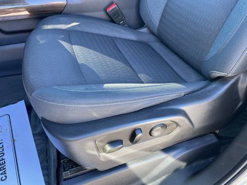 Used 2023 Chevrolet Silverado 1500 LT Trail Boss w/ Convenience Package II image 4