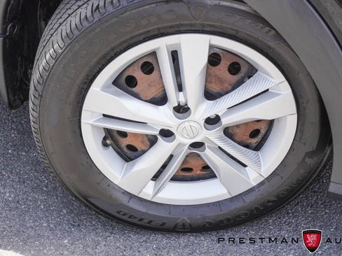 Used 2021 Nissan Kicks S FWD image 2