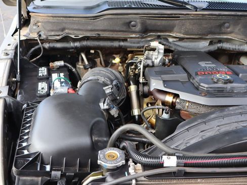 Used 2009 Dodge Ram 2500 Truck SLT image 36