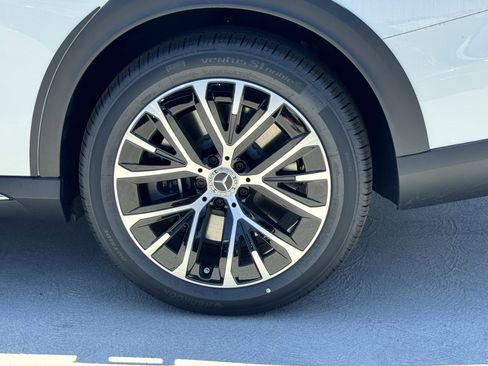 New 2025 Mercedes-Benz E 450 4MATIC All-Terrain Wagon image 9