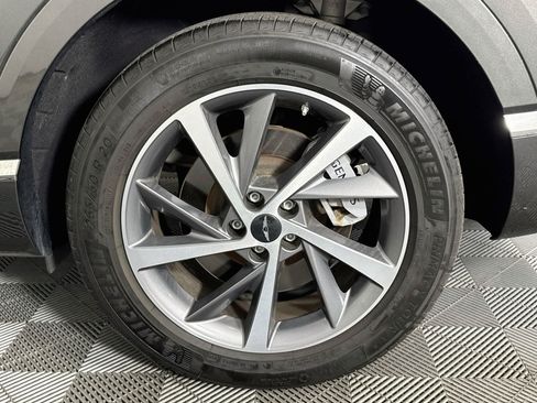 Used 2025 Genesis GV80 2.5T Advanced AWD/4WD image 35