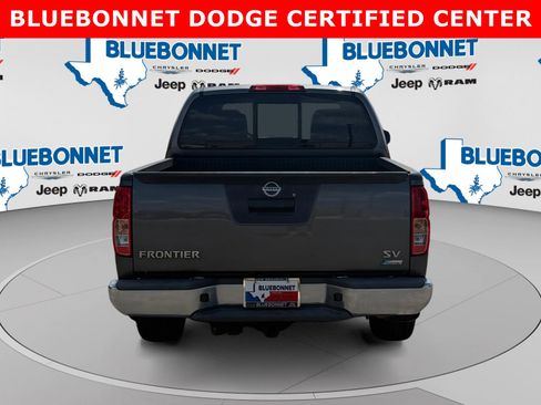 Used 2019 Nissan Frontier SV RWD image 6