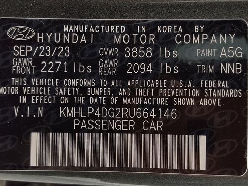 Used 2024 Hyundai Elantra Limited FWD image 33