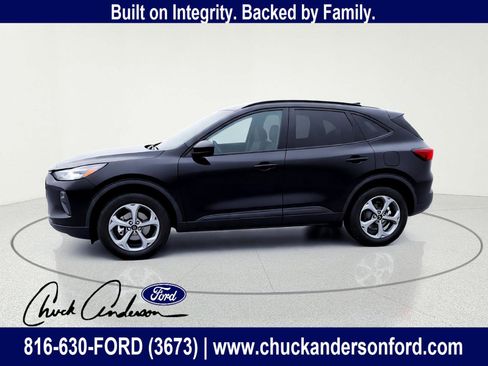 New 2026 Ford Escape ST-Line w/ Cold Weather Package AWD/4WD image 4
