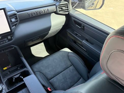 Used 2026 Toyota Sequoia TRD Pro AWD/4WD image 25