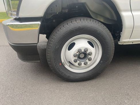 New 2026 Ford E-450 and Econoline 450 Super Duty w/ Power Equipment Group image 4