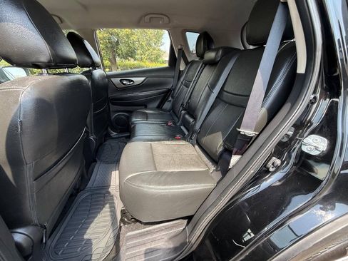 Used 2016 Nissan Rogue S AWD/4WD image 11