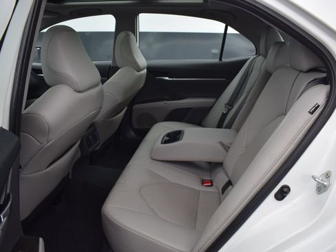 Used 2023 Toyota Camry XLE w/ Protection Package (Q2) (TMS) AWD/4WD image 12
