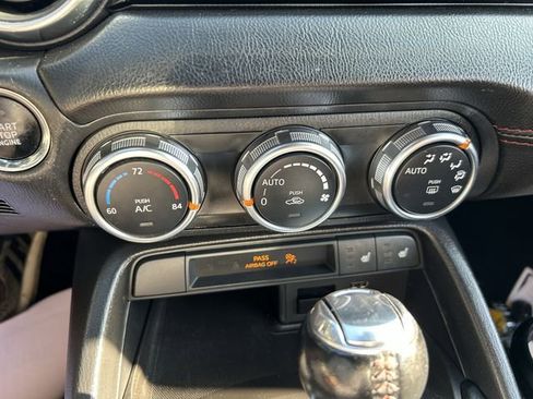 Used 2017 MAZDA MX-5 Miata Grand Touring RWD image 17