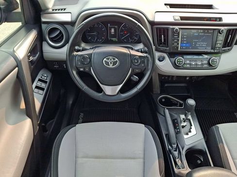 Certified 2018 Toyota RAV4 XLE AWD/4WD image 11