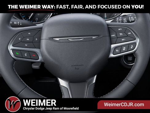 New 2027 Chrysler Pacifica Select AWD/4WD image 19
