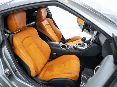 Used 2014 Nissan 370Z Touring w/ Sport Package image 22