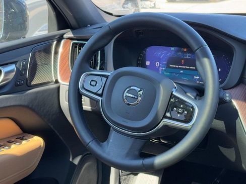 Certified 2023 Volvo XC60 B6 Ultimate image 13