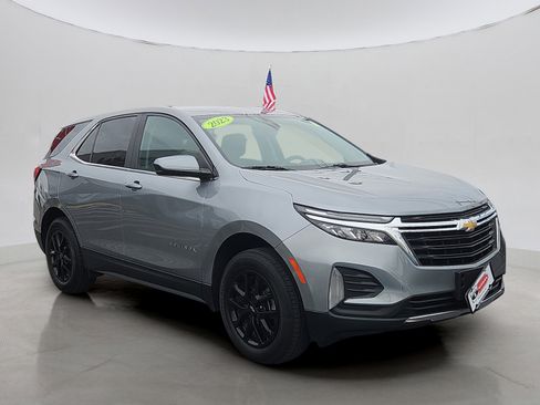 Used 2023 Chevrolet Equinox LT image 24