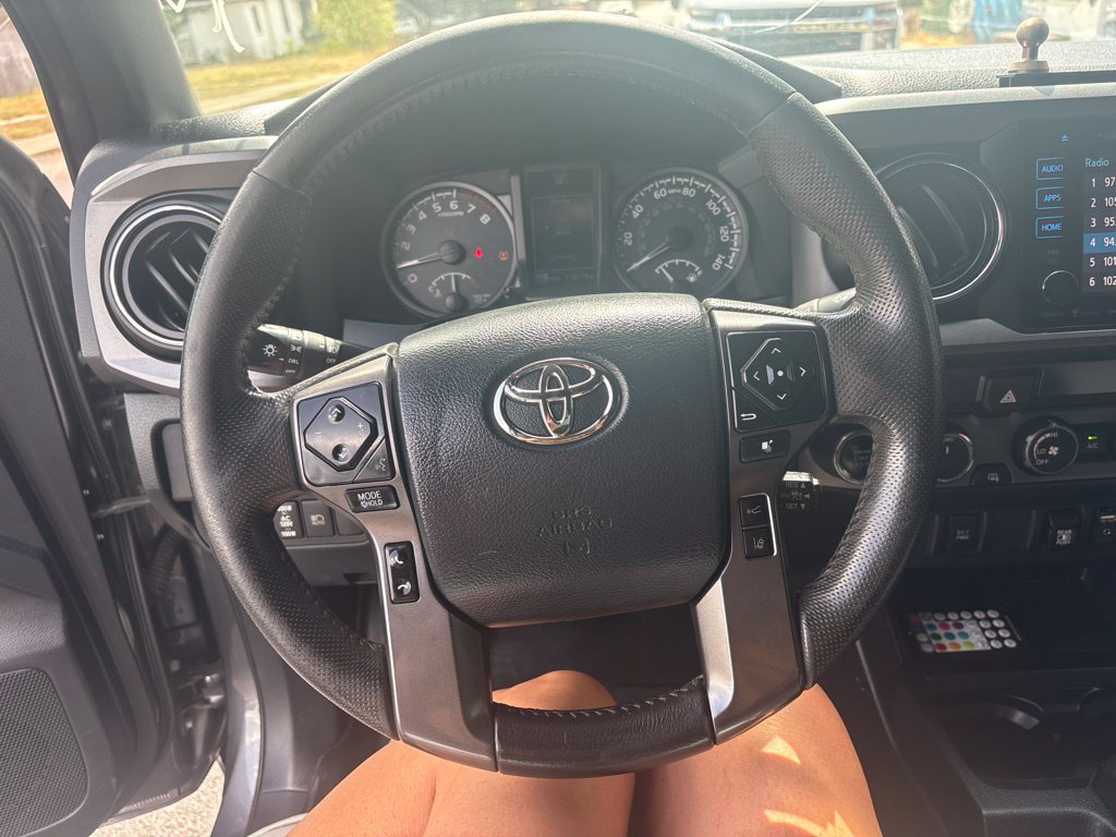 Used 2019 Toyota Tacoma TRD Off-Road AWD/4WD image 16