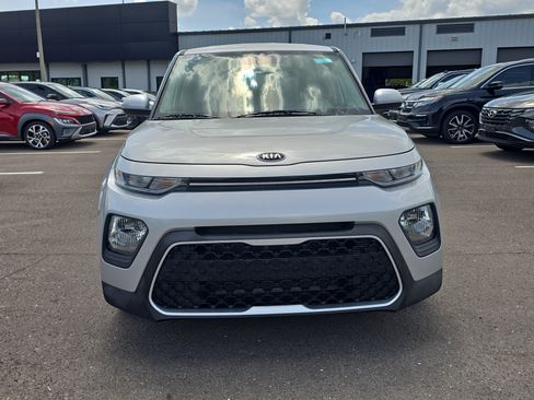 Certified 2021 Kia Soul LX FWD image 3