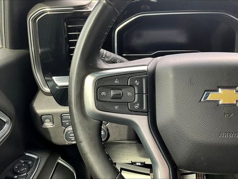 Used 2025 Chevrolet Silverado 1500 LT AWD/4WD image 12