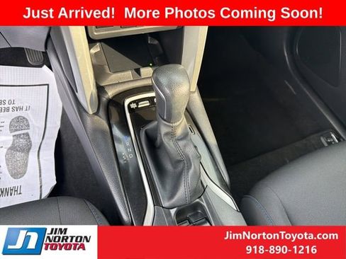 Used 2024 Toyota Corolla Cross SE image 15
