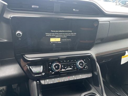 New 2026 GMC Sierra 2500 AT4 w/ AT4 Premium Plus Package image 17