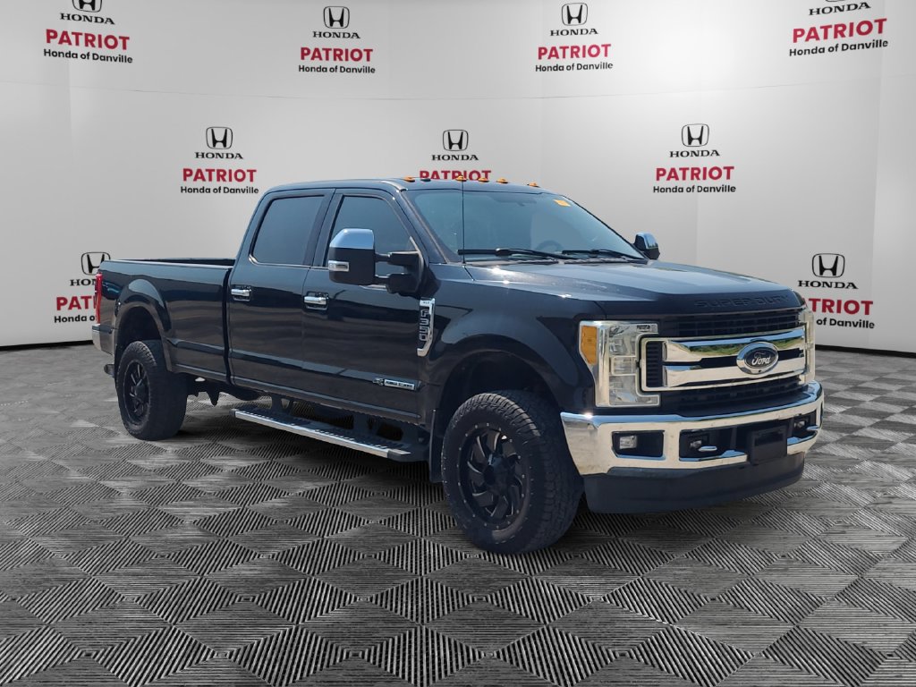 Used 2017 Ford F350 XLT w/ XLT Premium Package AWD/4WD image 7
