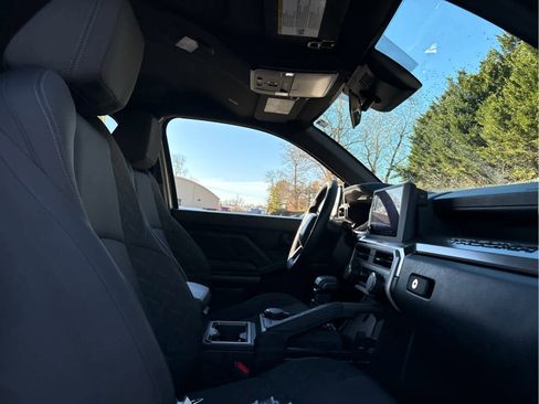 Used 2024 Toyota Tacoma SR5 image 23