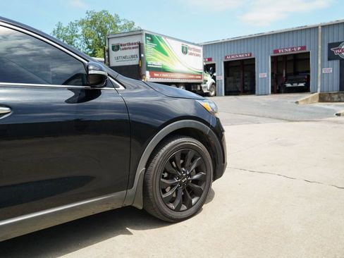 Used 2020 Kia Sorento S FWD image 17