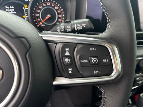 New 2026 Jeep Wrangler Sahara w/ Whitecap Package AWD/4WD image 20