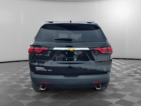 Used 2023 Chevrolet Traverse LT image 8