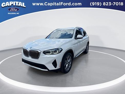 Used 2023 BMW X3 sDrive30i w/ Premium Package RWD image 4