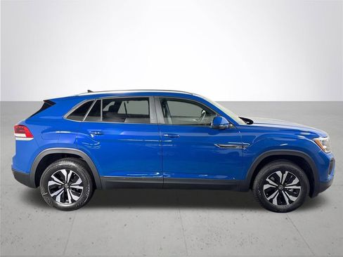 New 2025 Volkswagen Atlas Cross Sport SE image 5