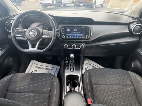 Used 2024 Nissan Kicks SV FWD image 14
