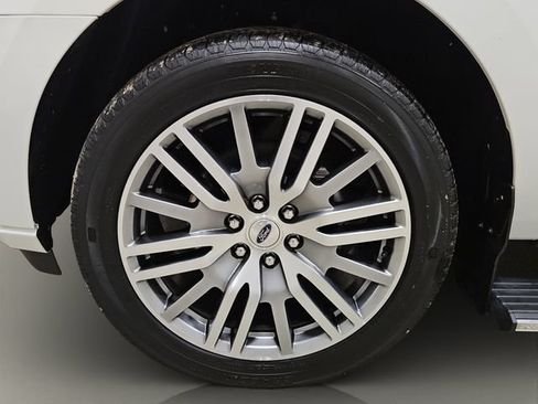 Used 2023 Ford Expedition Platinum AWD/4WD image 25