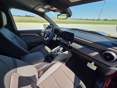 New 2026 Chevrolet Colorado ZR2 AWD/4WD image 32