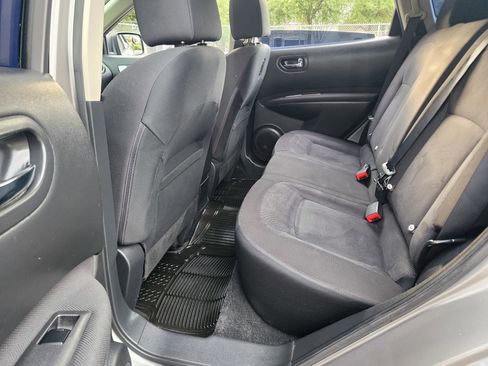 Used 2014 Nissan Rogue S FWD image 19