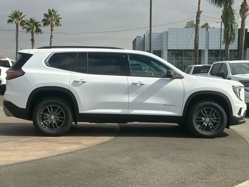 New 2026 GMC Acadia Elevation FWD image 3
