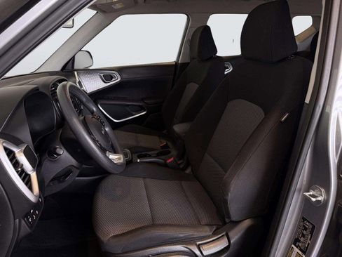 Used 2022 Kia Soul LX w/ Technology Package FWD image 27