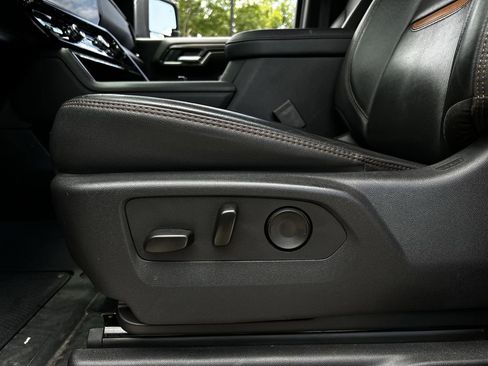Used 2025 GMC Sierra 2500 AT4 AWD/4WD image 27
